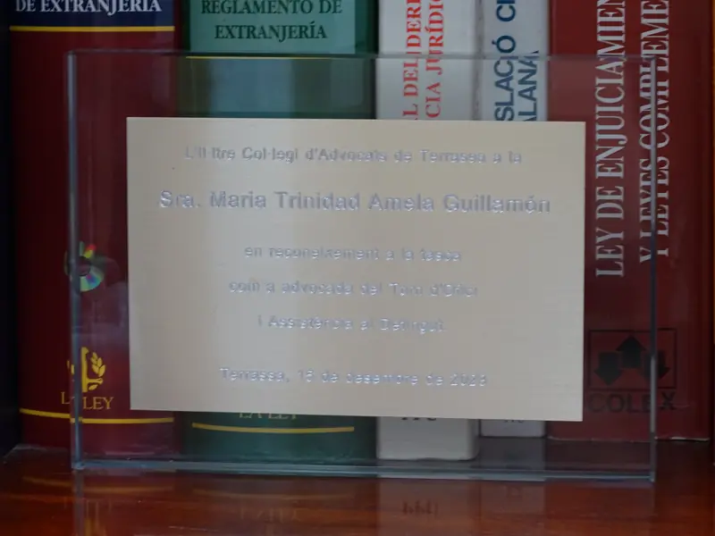 Libros jurídicos en el despacho de Asesoría Amela en Terrassa